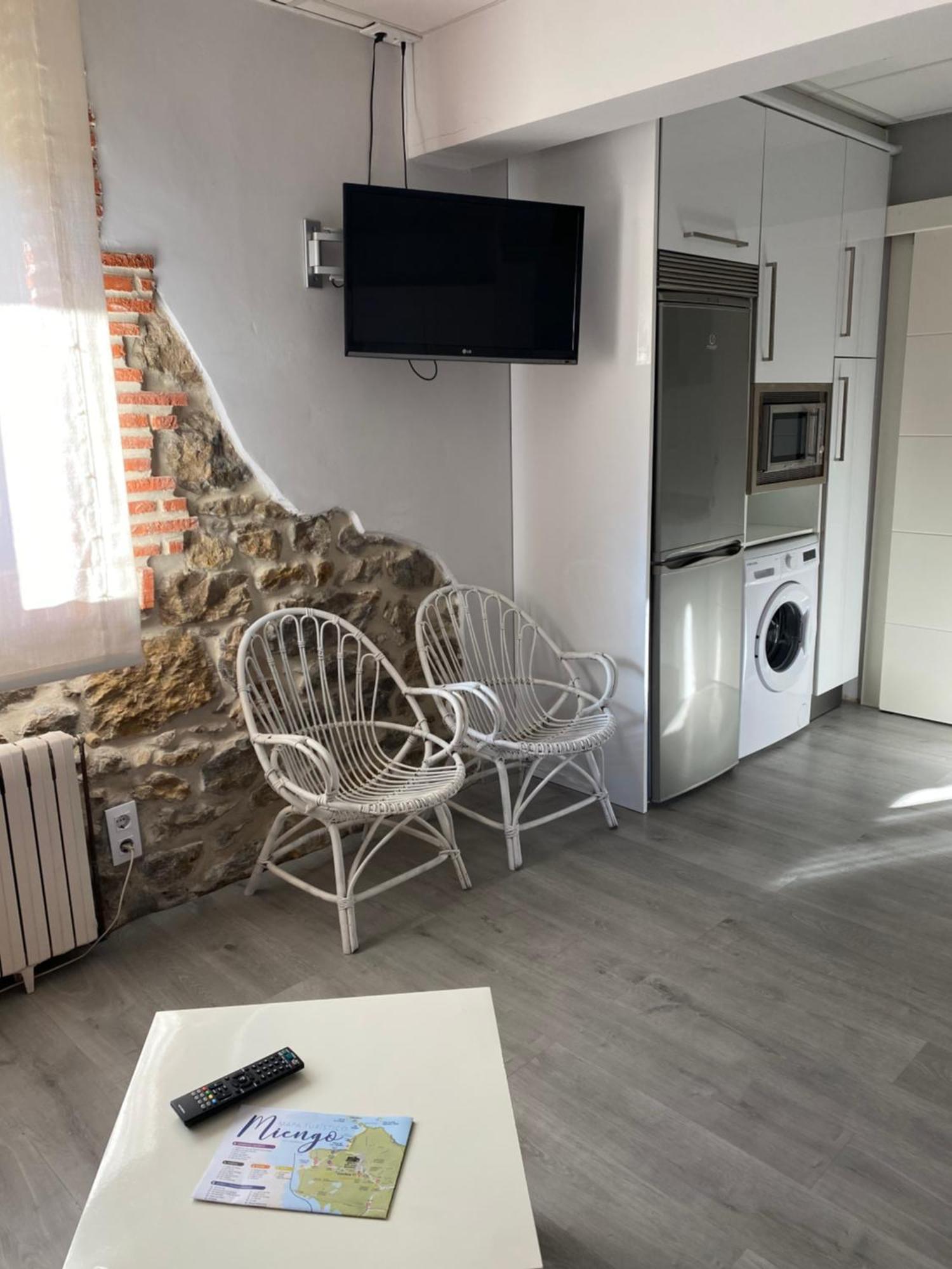 Pueblo De Apartment